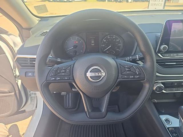 Certified 2025 Nissan Altima 2.5 S FWD image 13