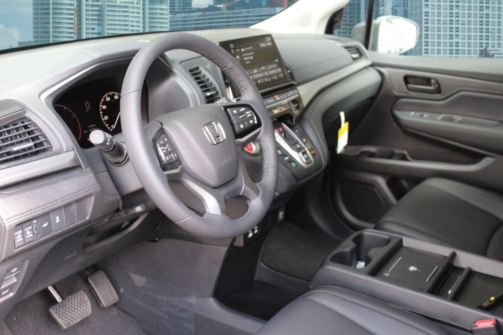 New 2026 Honda Odyssey EX-L image 13