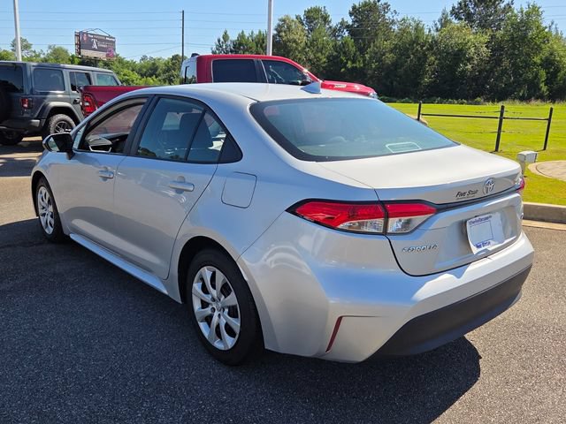 Used 2023 Toyota Corolla LE FWD image 10