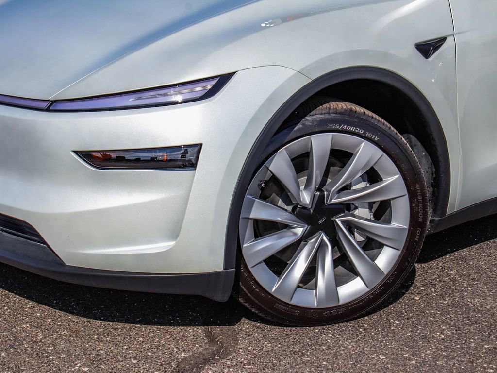 Used 2026 Tesla Model Y Long Range image 46
