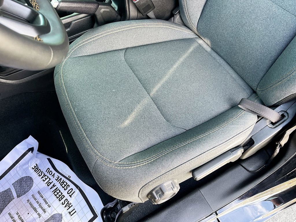 Used 2024 Jeep Gladiator Sport AWD/4WD image 18