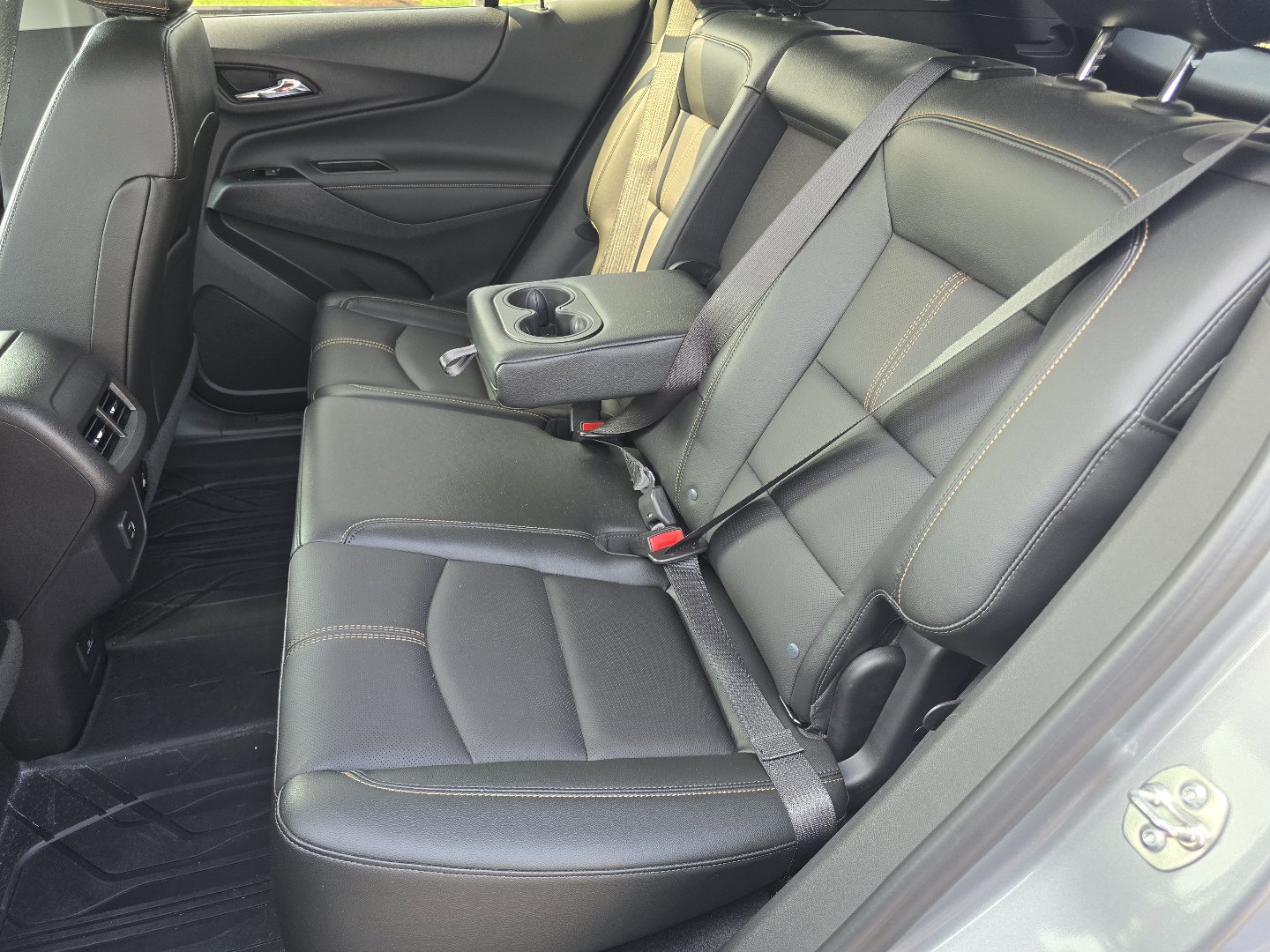 Used 2024 Chevrolet Equinox Premier image 26