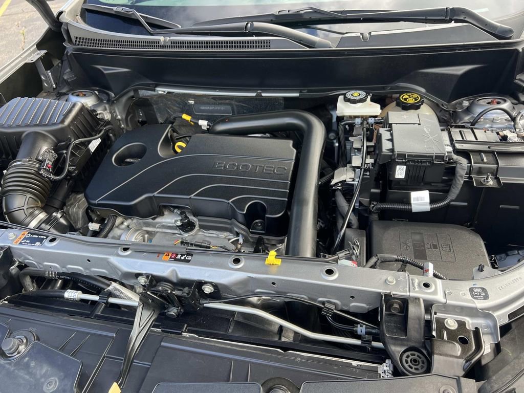Used 2023 Chevrolet Equinox LS w/ LS Convenience Package FWD image 8