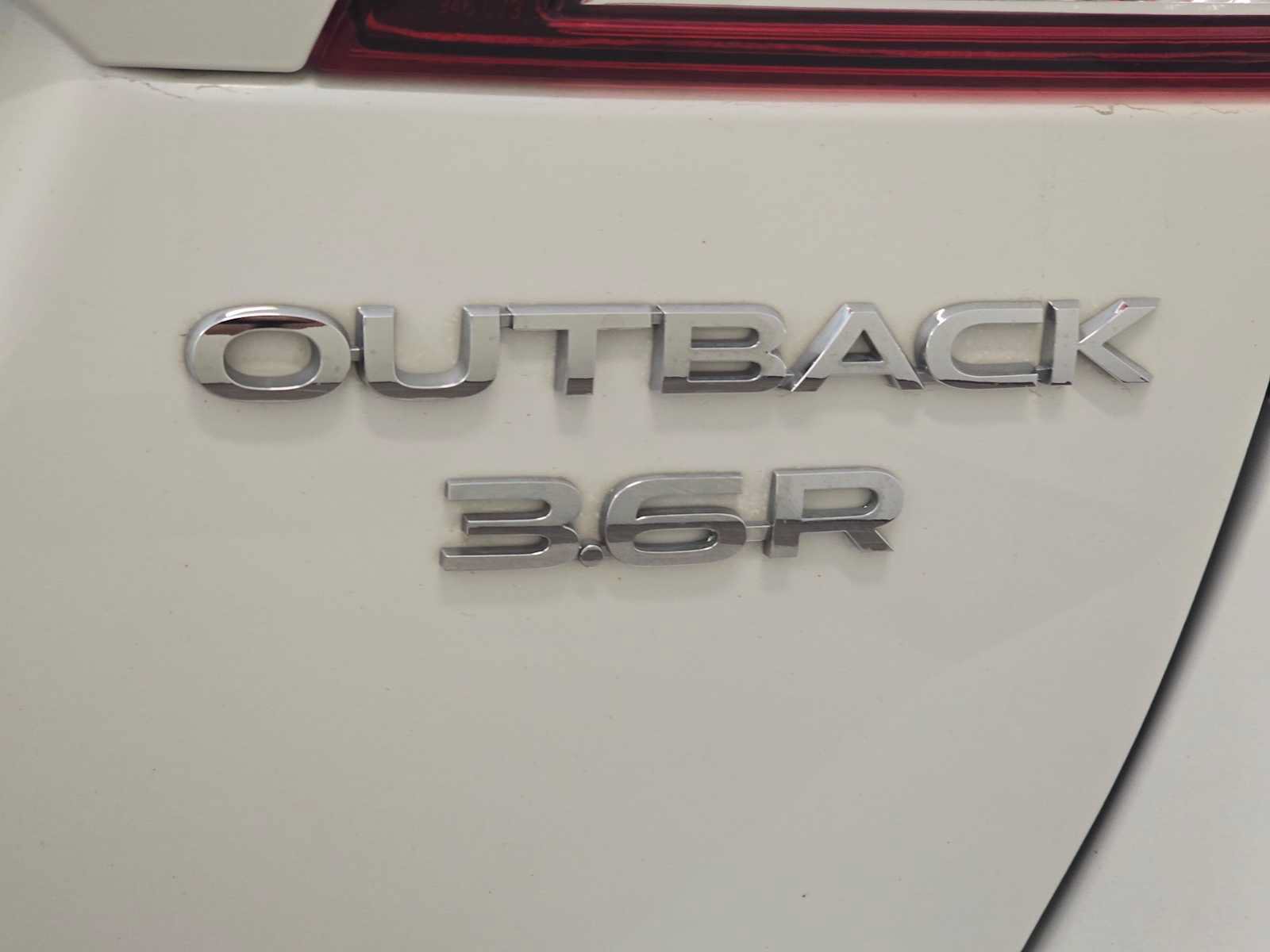 Used 2019 Subaru Outback 3.6R Limited w/ Popular Package #2 AWD/4WD image 7