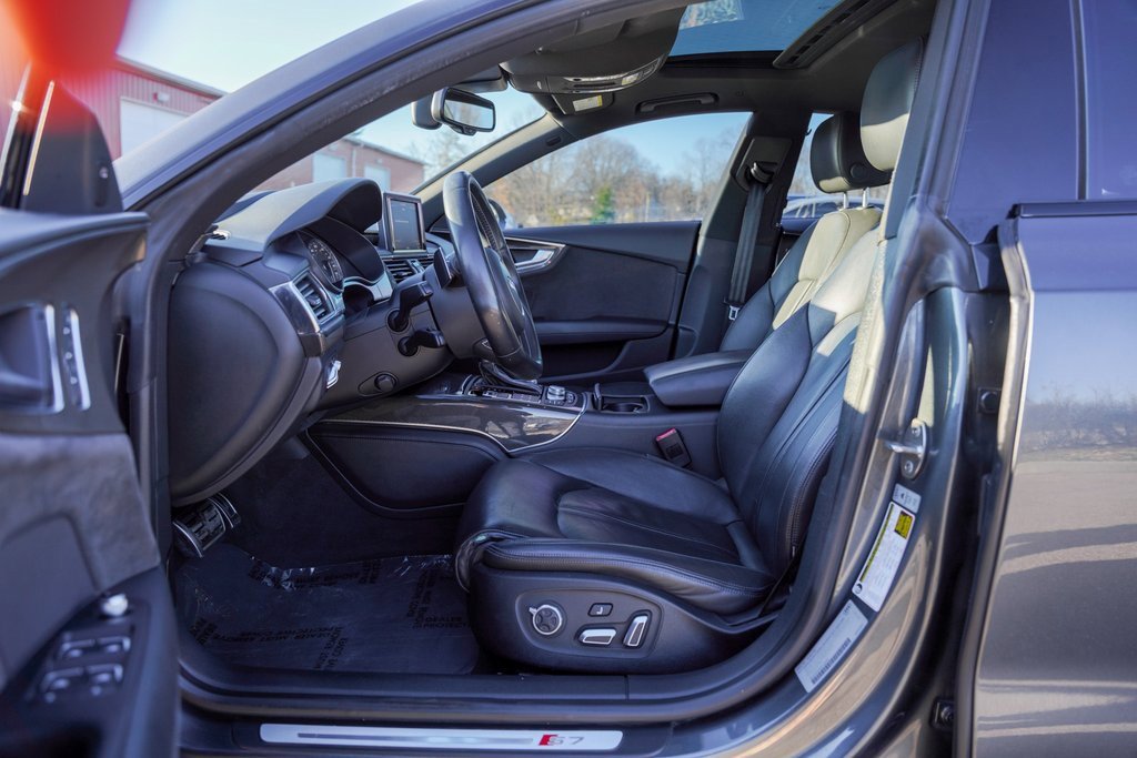 Used 2017 Audi S7 Prestige w/ Prestige Package image 16