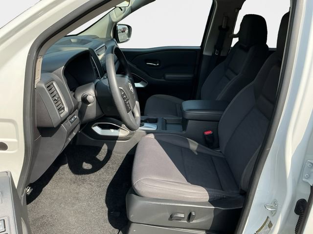 Used 2024 Nissan Frontier SV AWD/4WD image 10