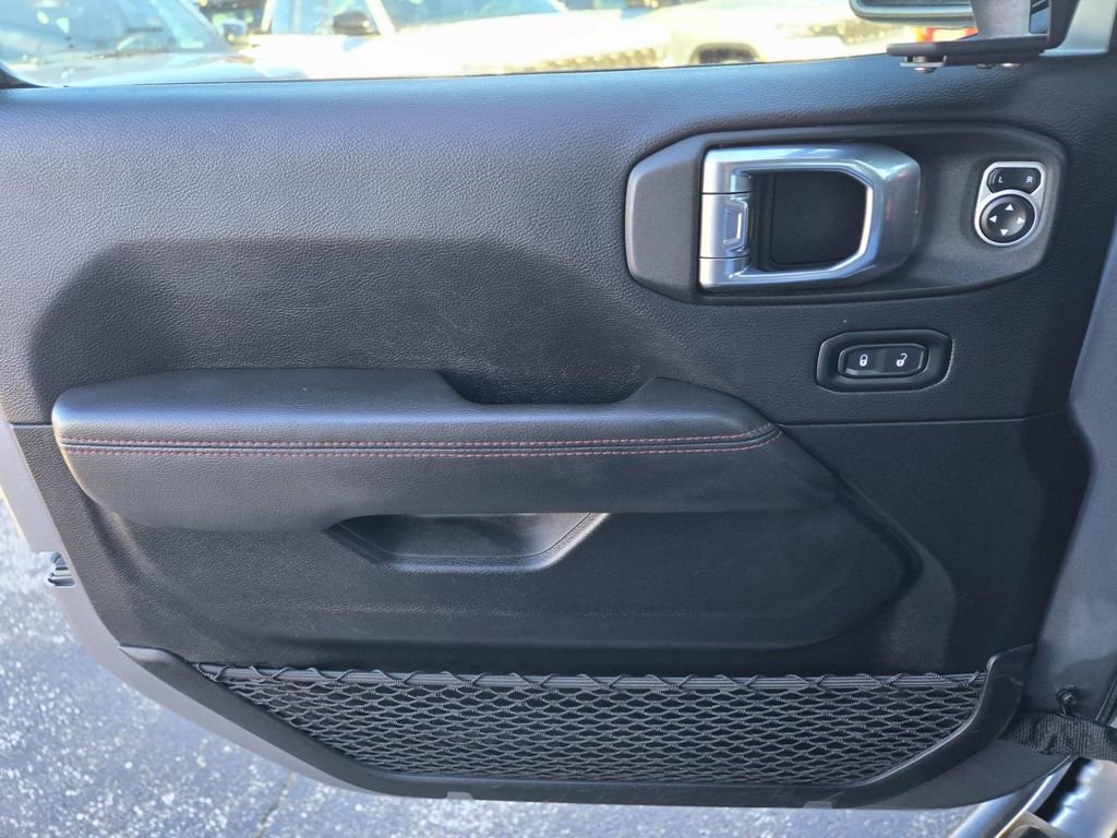 Used 2021 Jeep Wrangler Unlimited Rubicon image 41