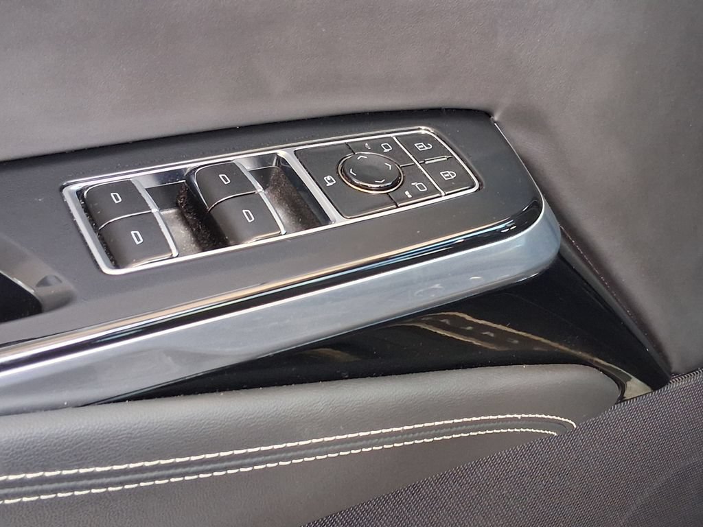 Certified 2026 Cadillac Escalade Platinum Sport w/ LPO, Floor Liner Package RWD image 19