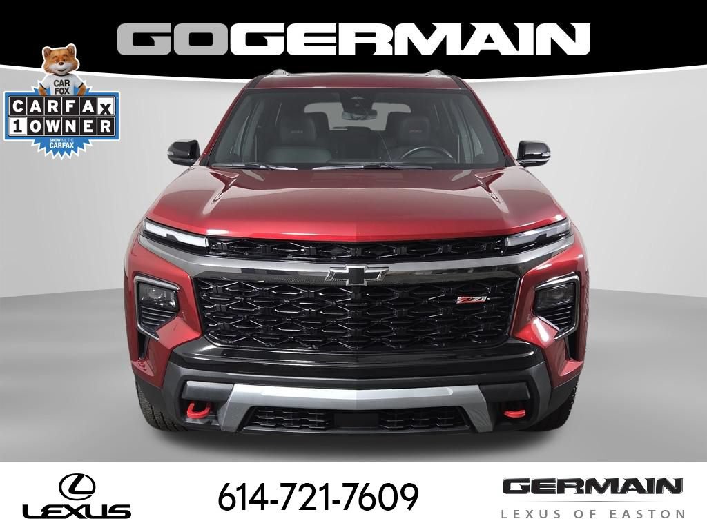 Used 2025 Chevrolet Traverse Z71 AWD/4WD image 2