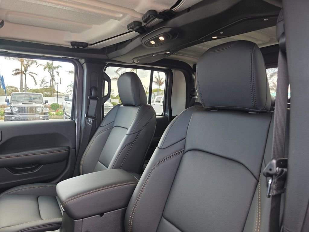 New 2026 Jeep Gladiator Sport image 11