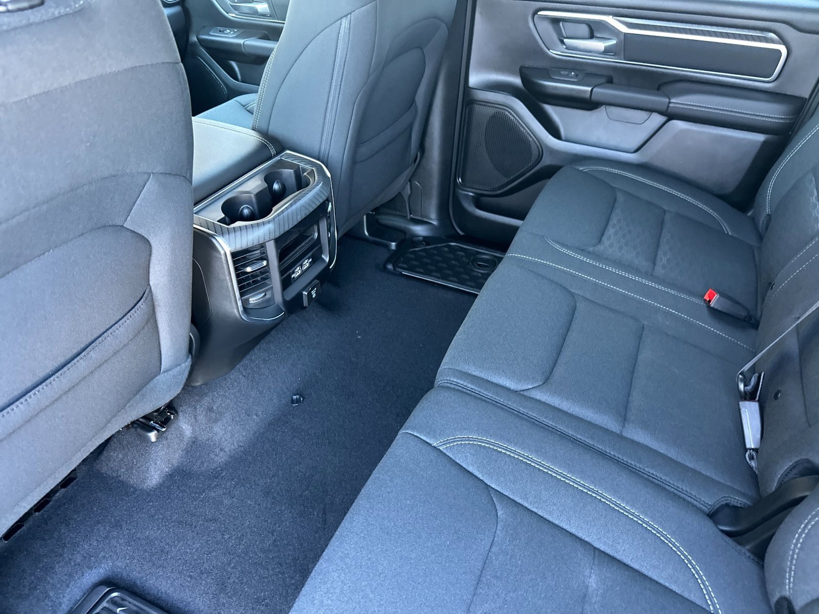 New 2026 RAM 1500 4x4 Crew Cab image 12
