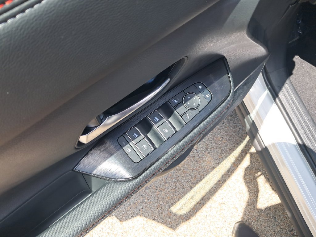 New 2026 Nissan Kicks SR AWD/4WD image 12