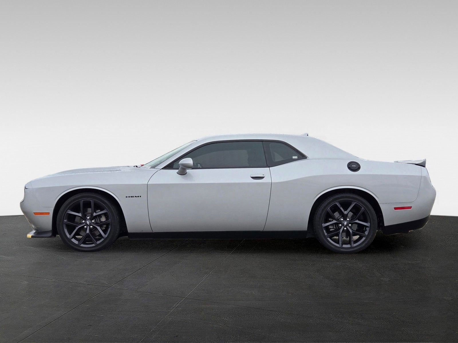 Used 2021 Dodge Challenger R/T w/ Blacktop Package image 7