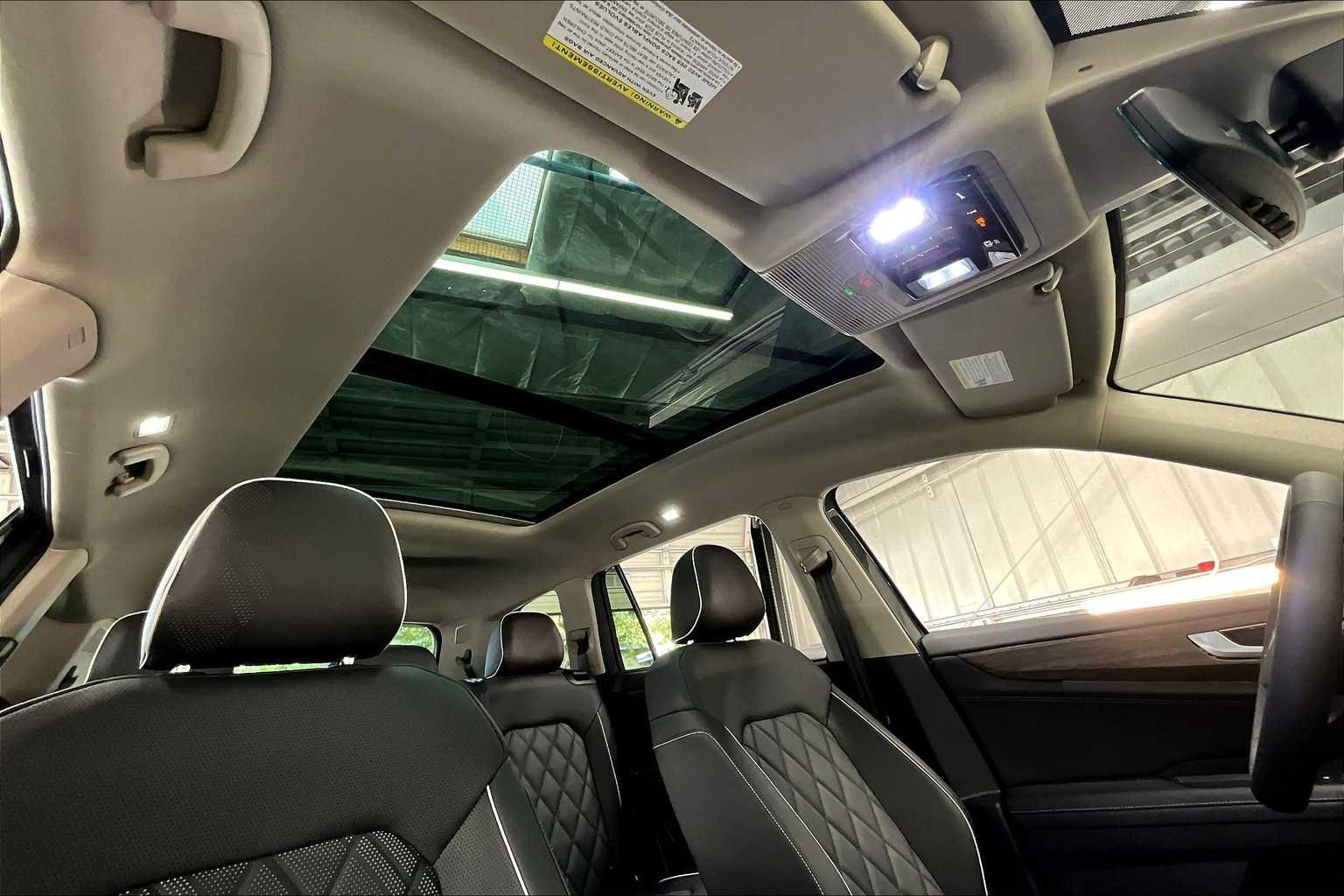 New 2026 Volkswagen Atlas SEL Premium R-Line image 29