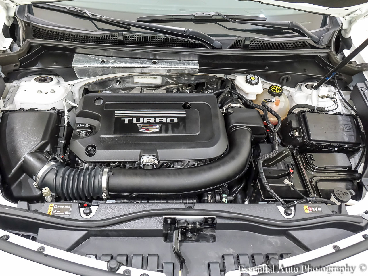 Used 2023 Cadillac XT4 Luxury image 34