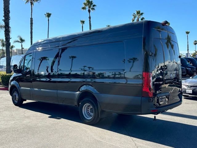 Used 2024 Mercedes-Benz Sprinter 3500 image 5
