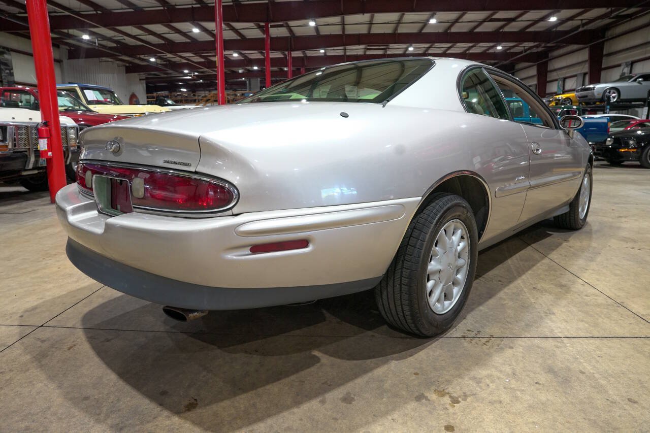 Used 1996 Buick Riviera Supercharged Coupe FWD image 8