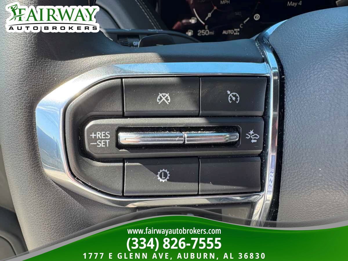 Used 2025 GMC Yukon Denali AWD/4WD image 25