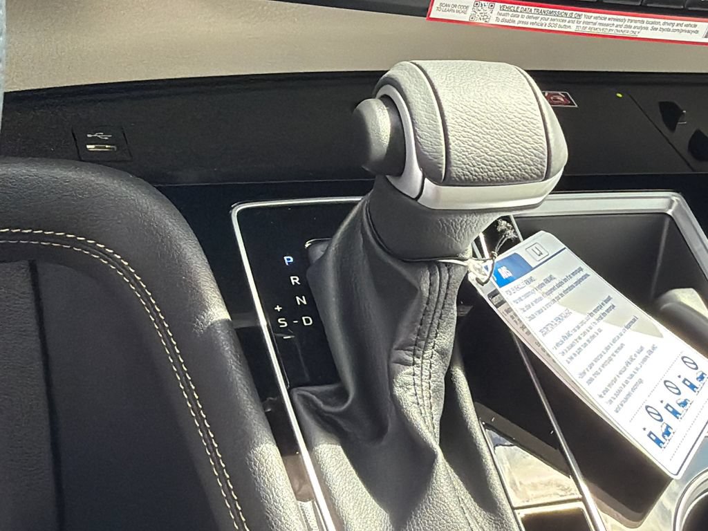 New 2026 Toyota Sienna Limited AWD/4WD image 30