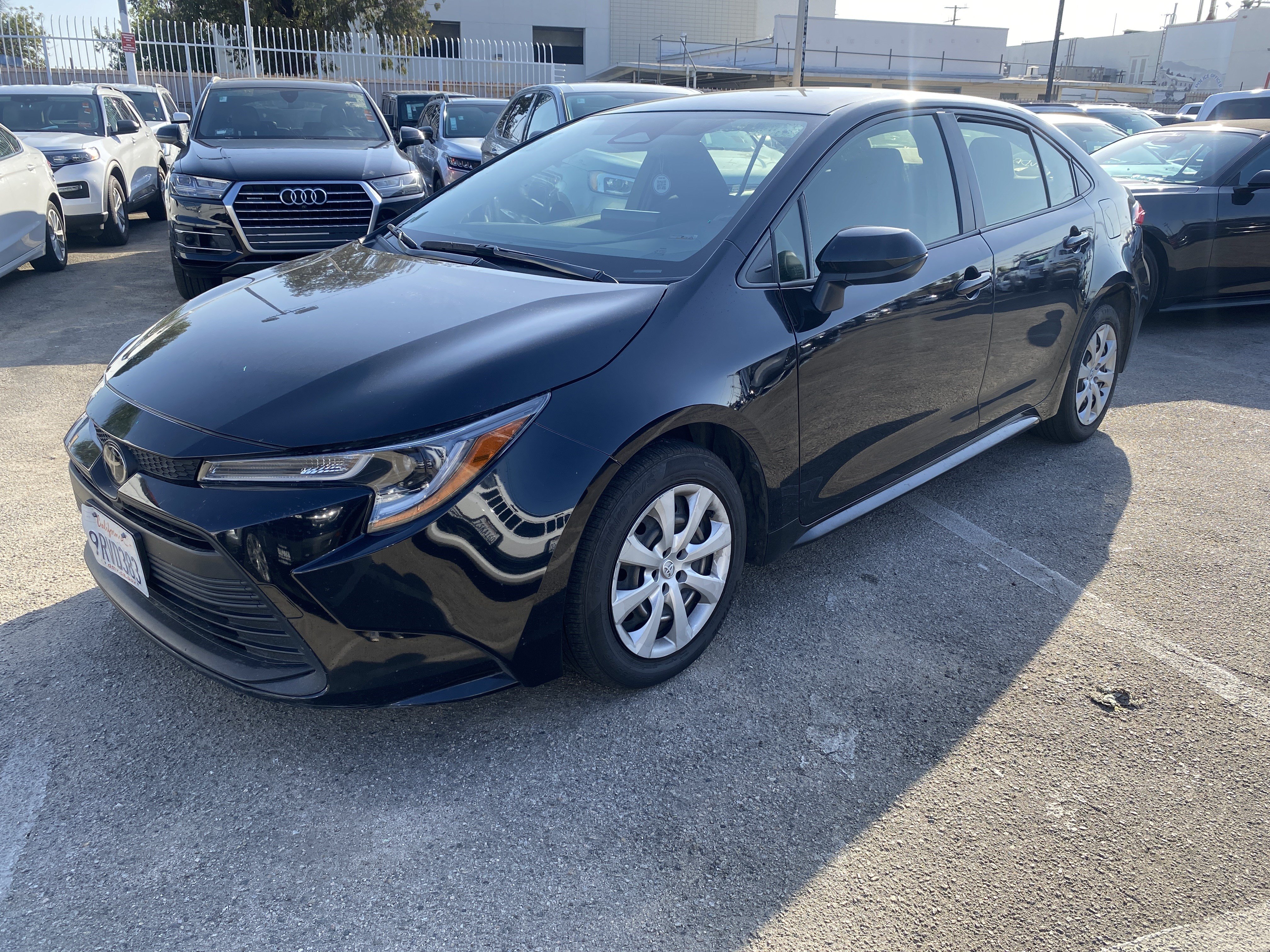 Used 2024 Toyota Corolla LE FWD image 2