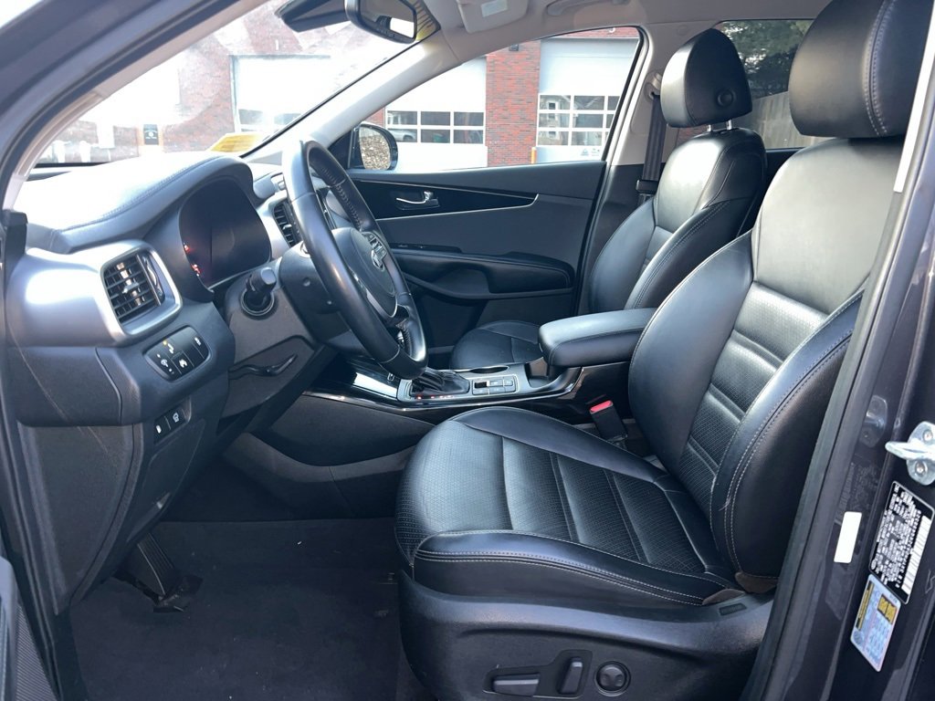 Used 2019 Kia Sorento EX image 12