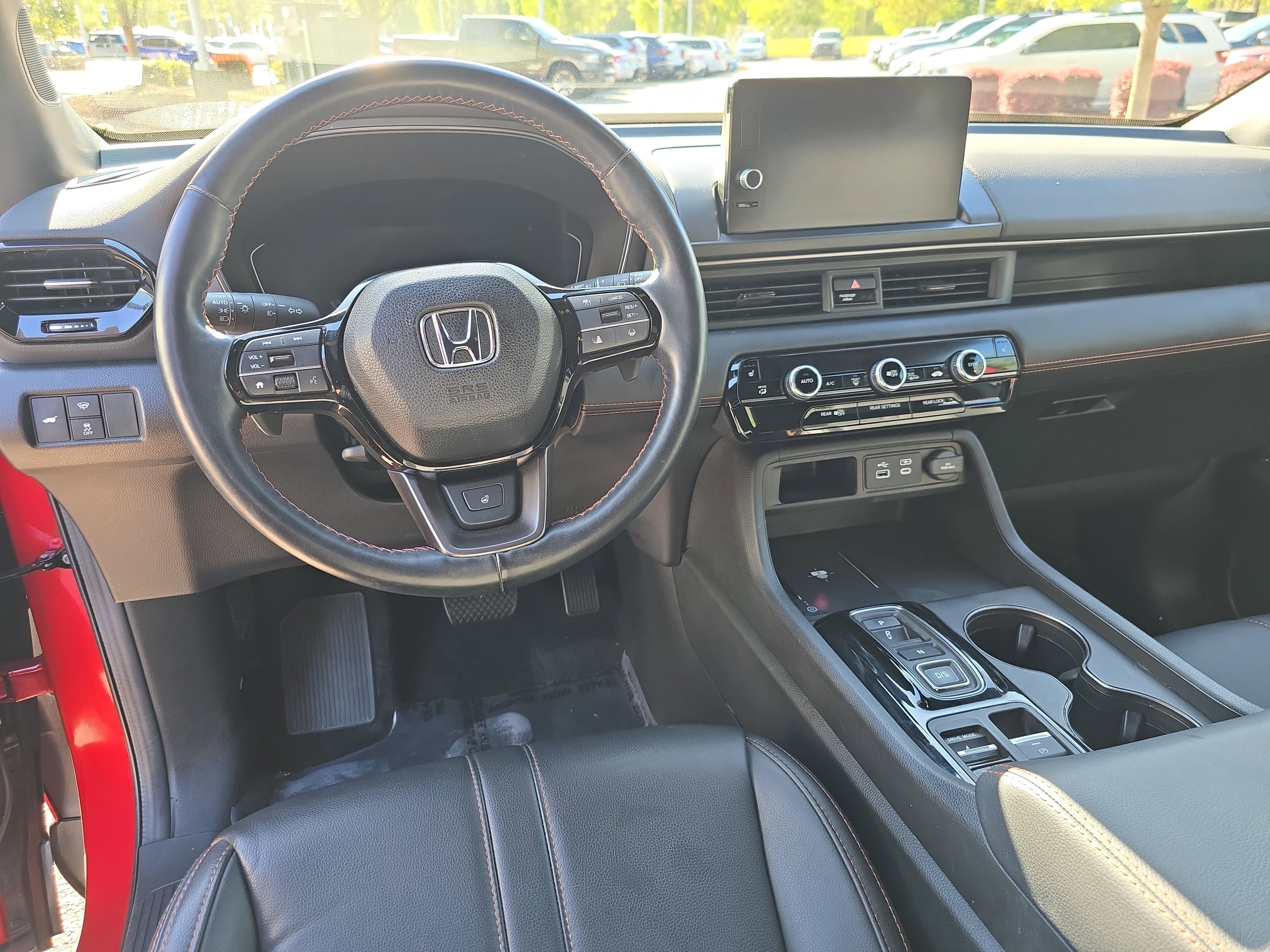 Certified 2024 Honda Pilot TrailSport image 18