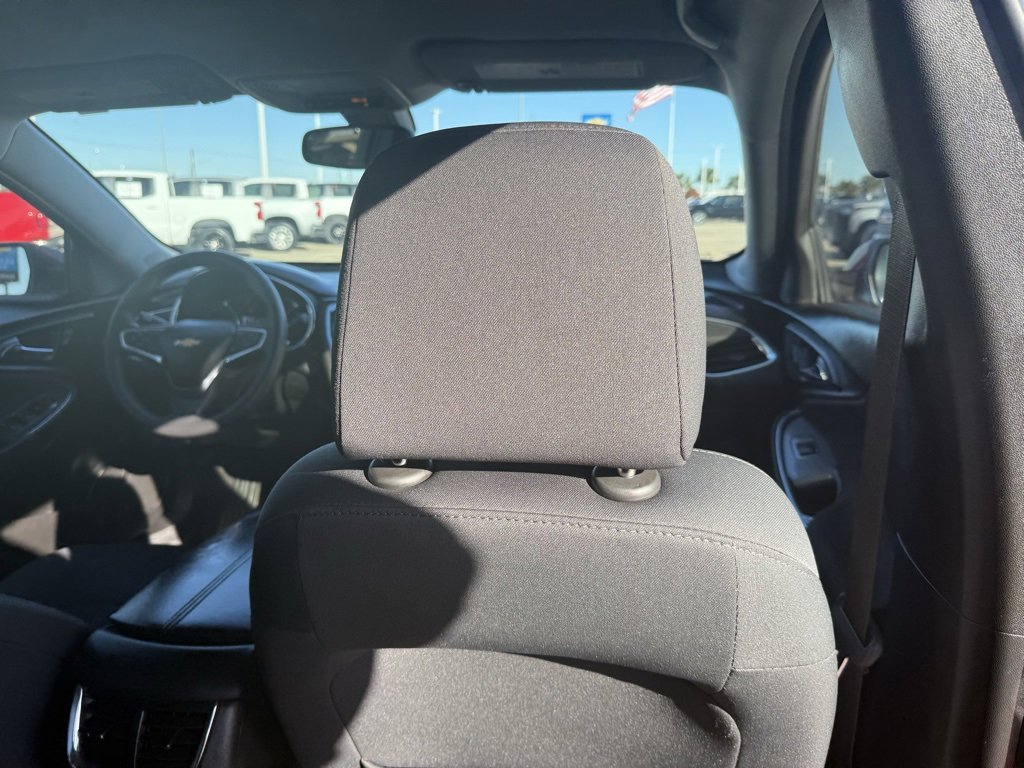 Used 2016 Chevrolet Malibu LT image 39