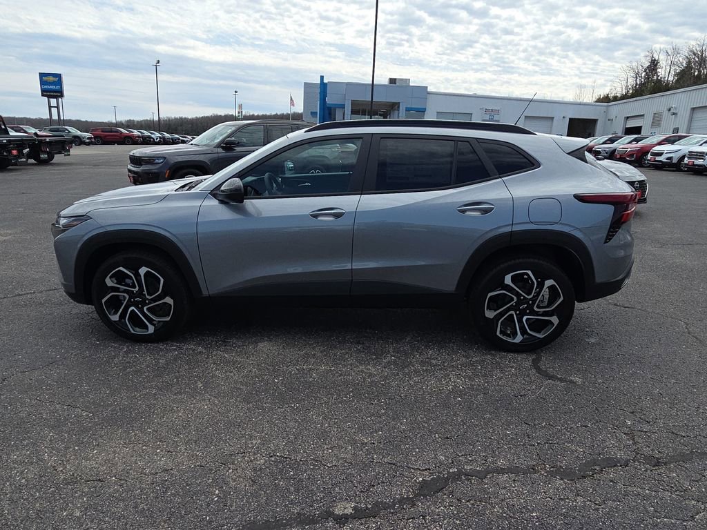 New 2026 Chevrolet Trax RS image 5