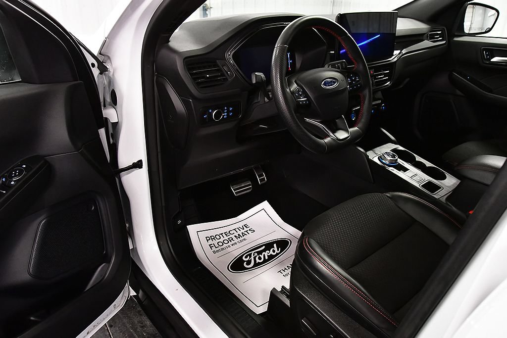 Used 2023 Ford Escape ST-Line AWD/4WD image 15