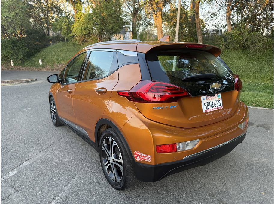 Used 2017 Chevrolet Bolt Premier w/ Driver Confidence II Package image 5