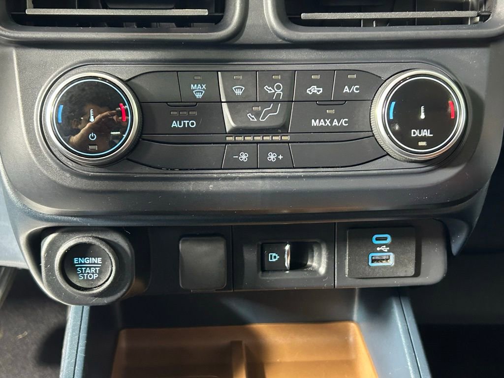 Used 2022 Ford Maverick Lariat image 19