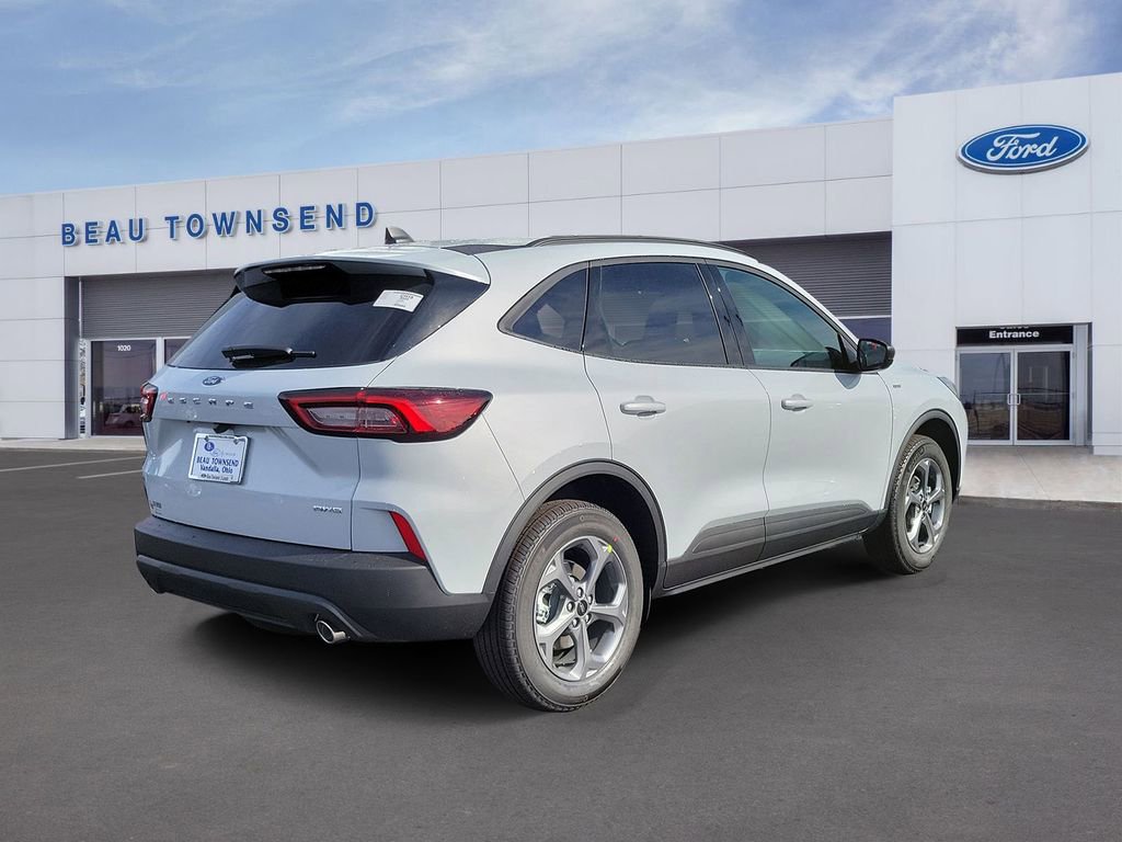 New 2026 Ford Escape ST-Line w/ Cold Weather Package image 4