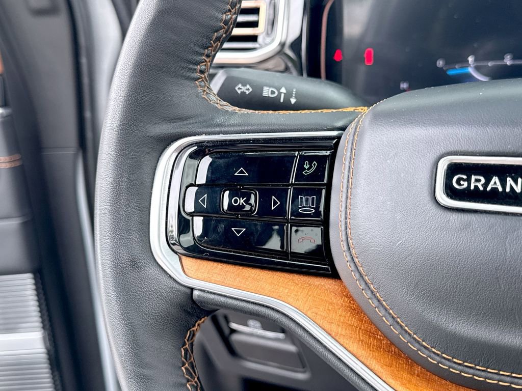 Used 2024 Jeep Grand Wagoneer L Series III image 17