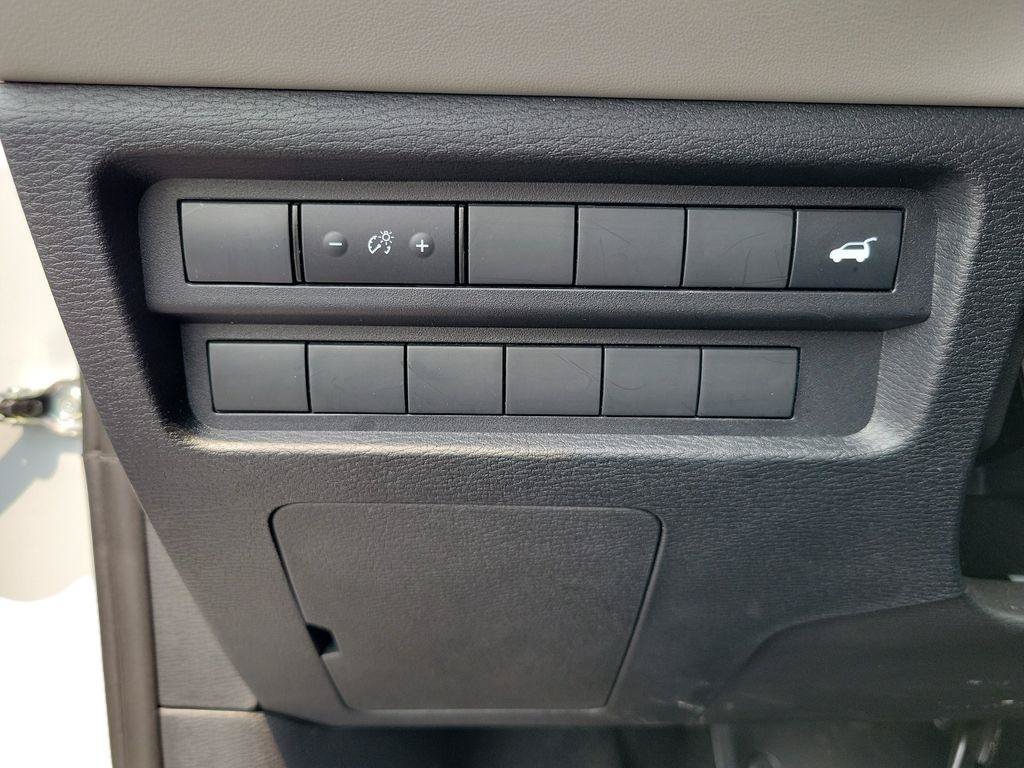Used 2025 Mitsubishi Outlander SE AWD/4WD image 11
