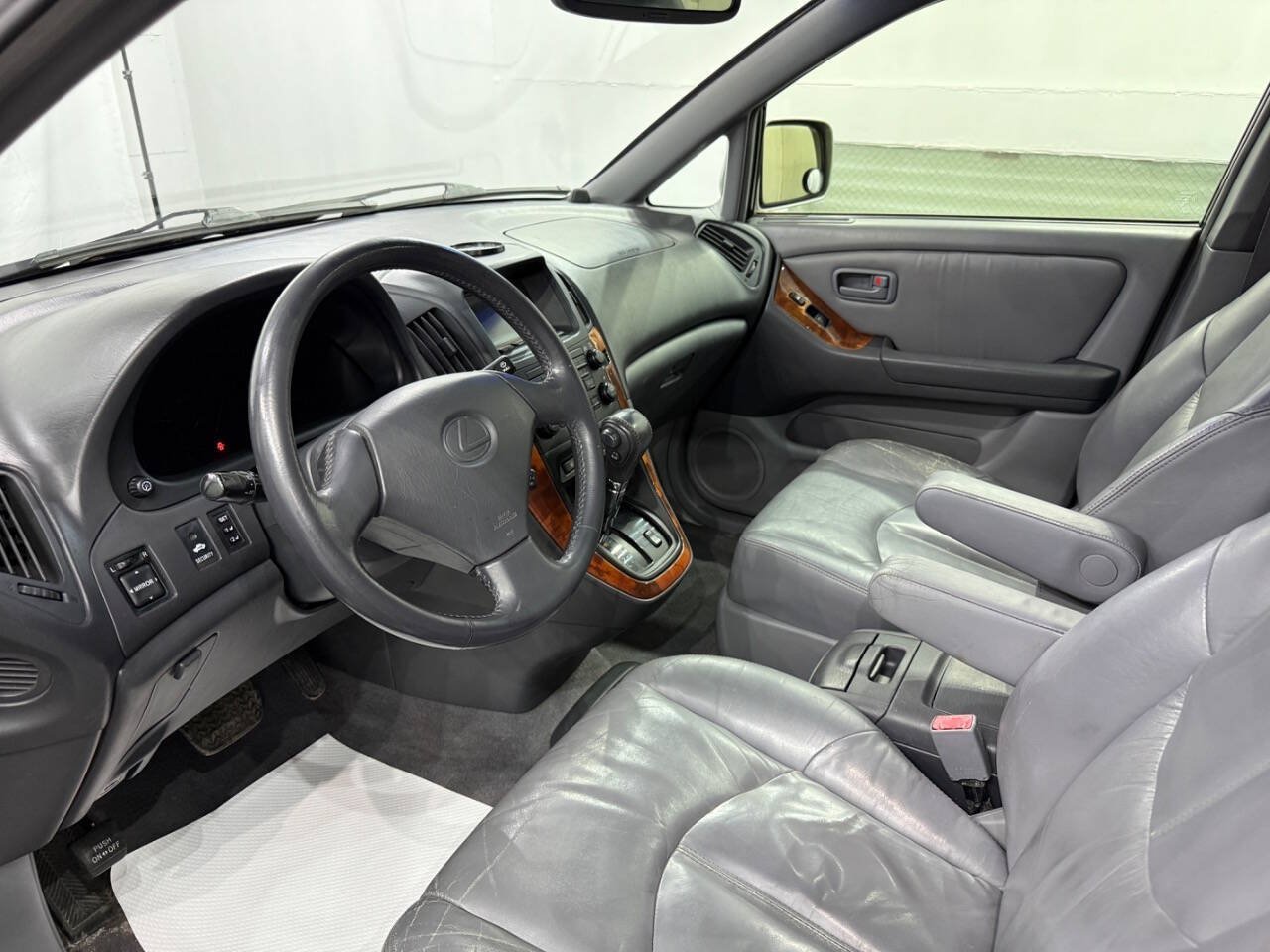 Used 2000 Lexus RX 300 4WD image 19