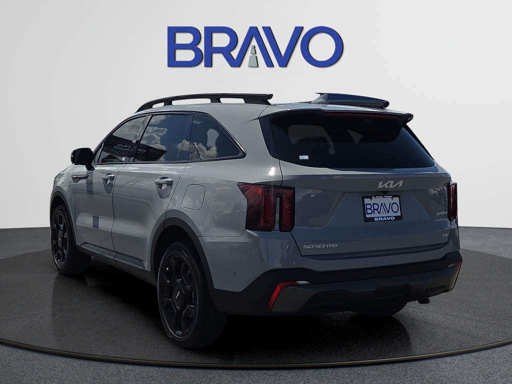 Used 2024 Kia Sorento SX Prestige w/ Sage Leather Package AWD/4WD image 3