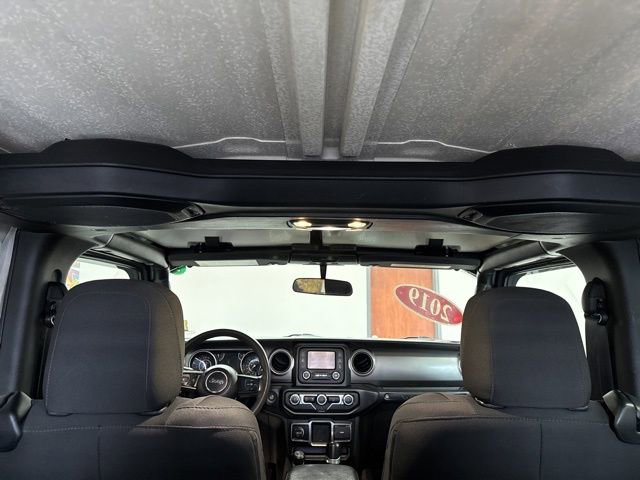 Used 2019 Jeep Wrangler Sport image 41