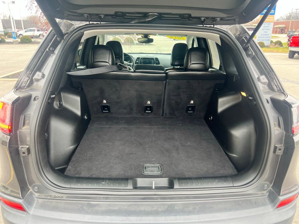 Used 2019 Jeep Cherokee Limited image 23