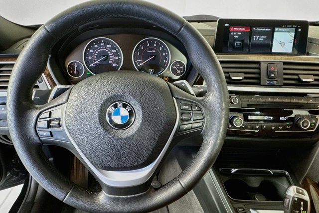 Used 2018 BMW 330e w/ Premium Package RWD image 11