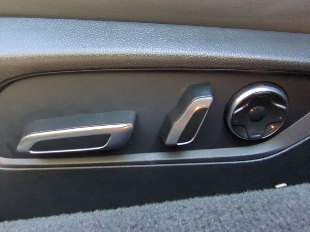 Used 2021 Acura TLX w/ Technology Package image 18