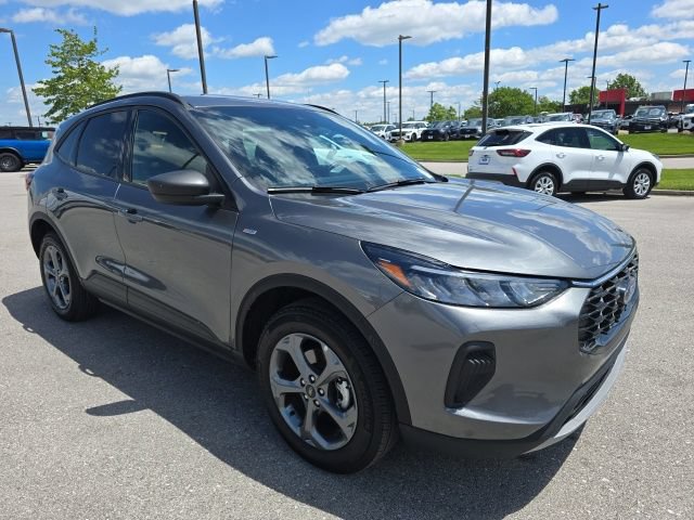 Used 2025 Ford Escape ST-Line AWD/4WD image 7