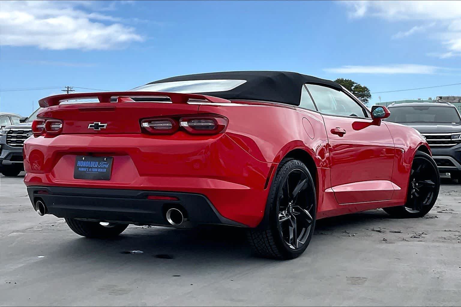 Used 2020 Chevrolet Camaro LT w/ Technology Package RWD image 21