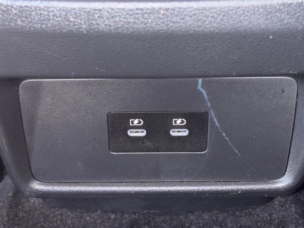 Used 2025 Nissan Rogue SV AWD/4WD image 19