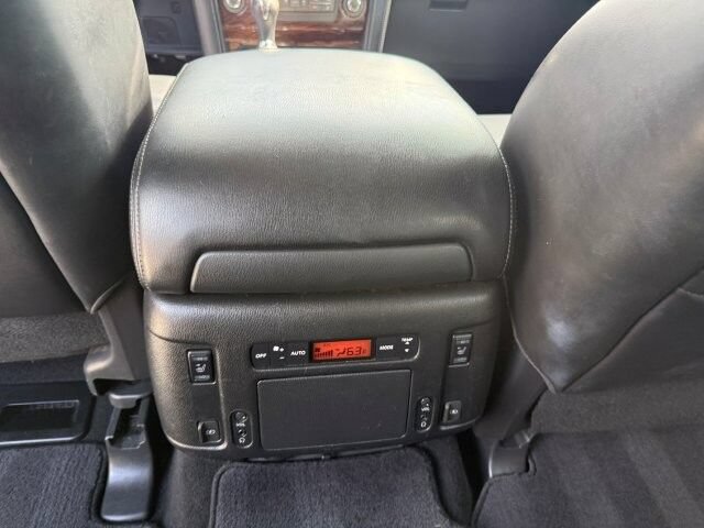 Used 2019 Nissan Armada Platinum w/ Captain's Chairs Package RWD image 14