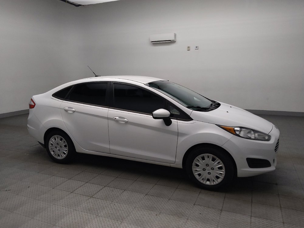Used 2015 Ford Fiesta S FWD image 11