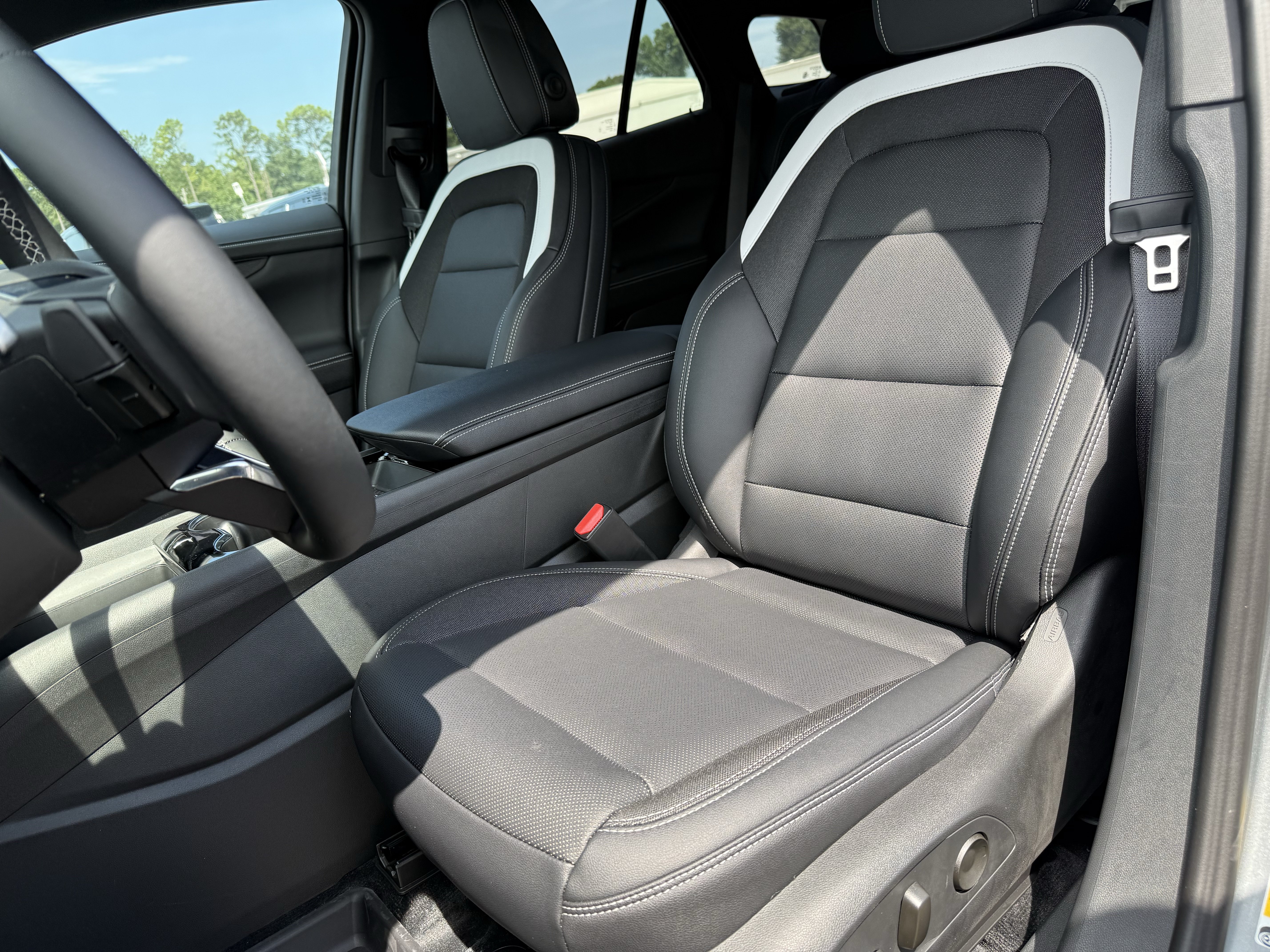 New 2026 Chevrolet Blazer EV LT FWD image 16