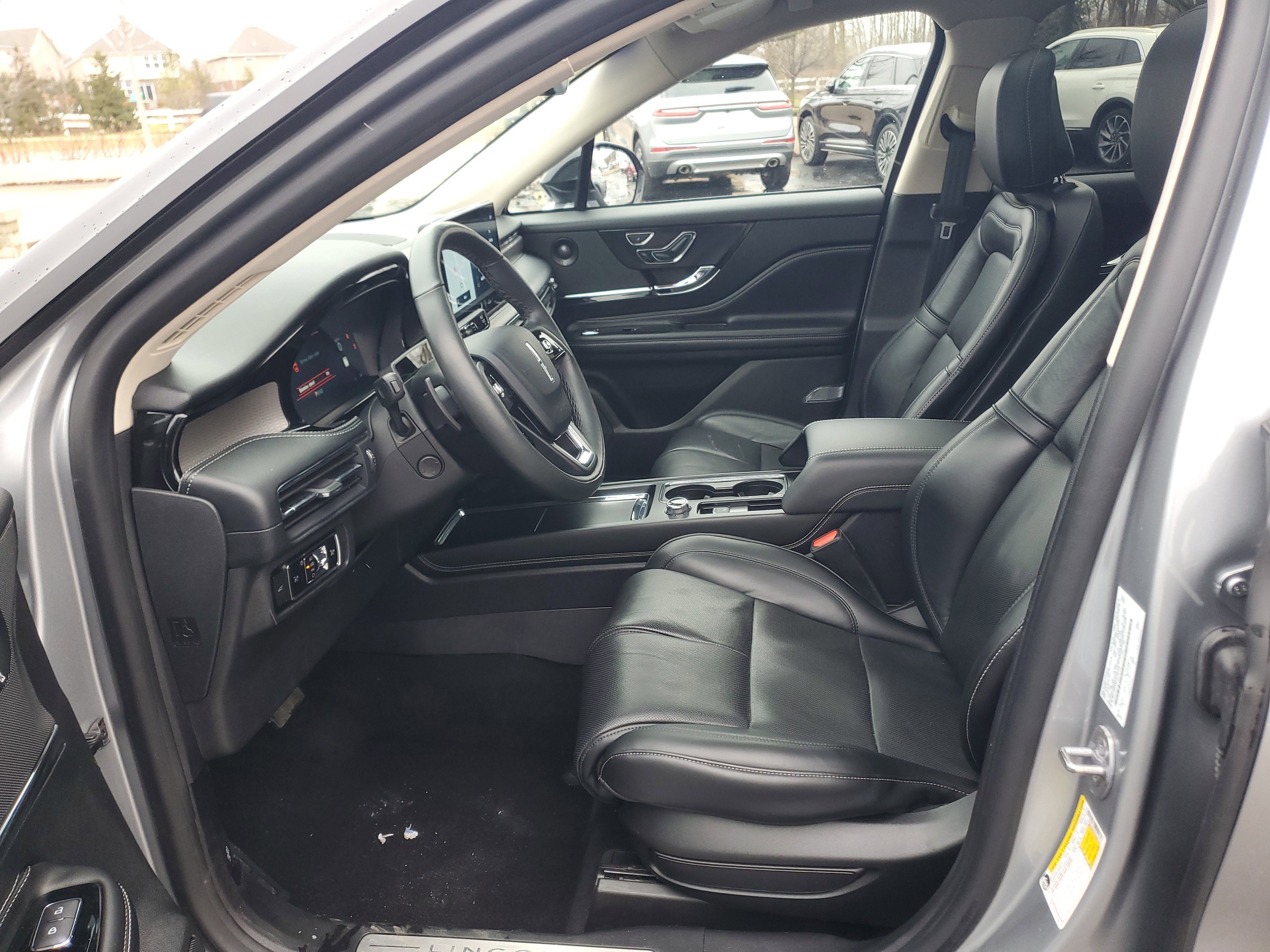 Certified 2023 Lincoln Corsair Reserve w/ Equipment Group 202A image 12