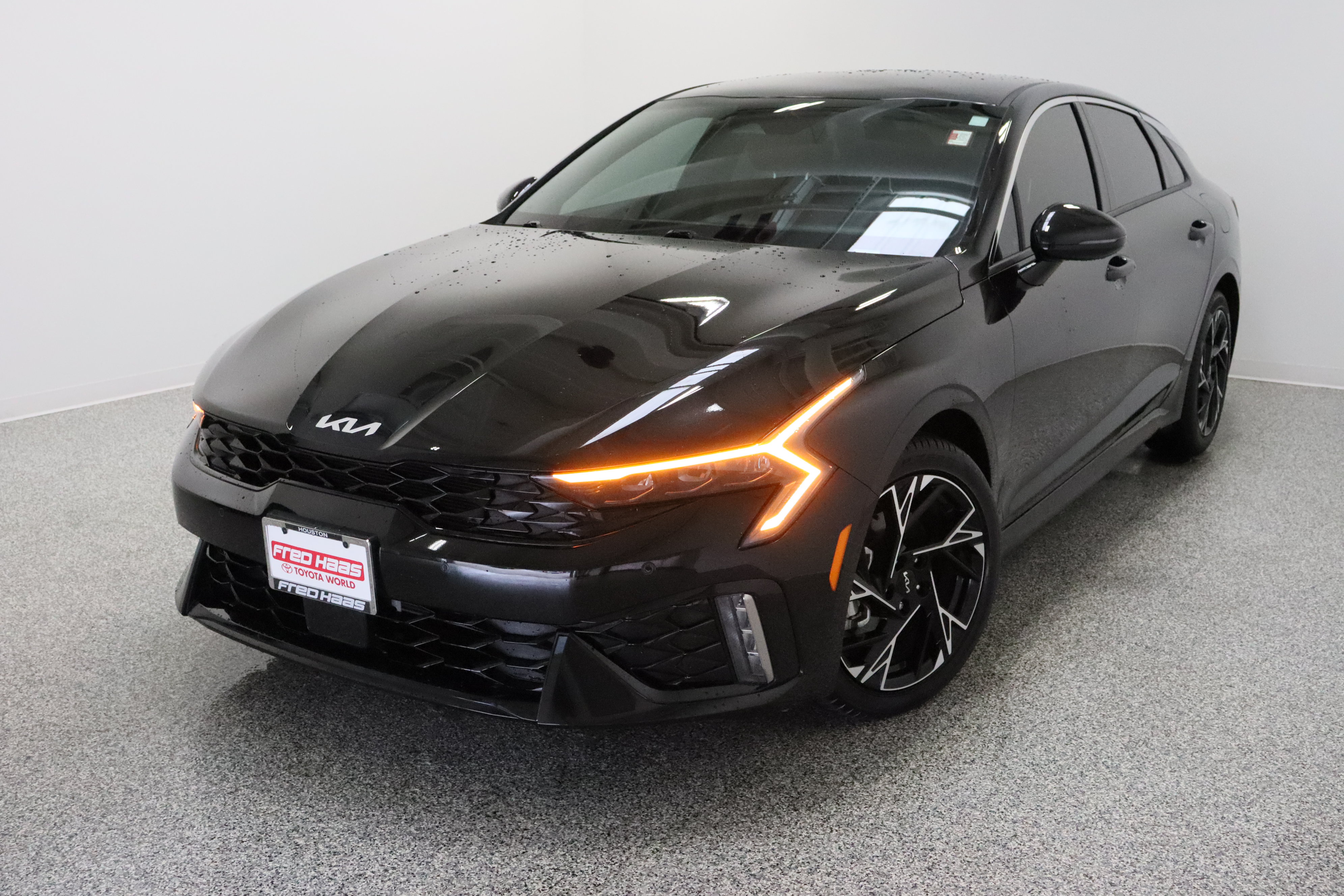 Used 2026 Kia K5 GT-Line w/ GT-Line Red Interior Package FWD image 2