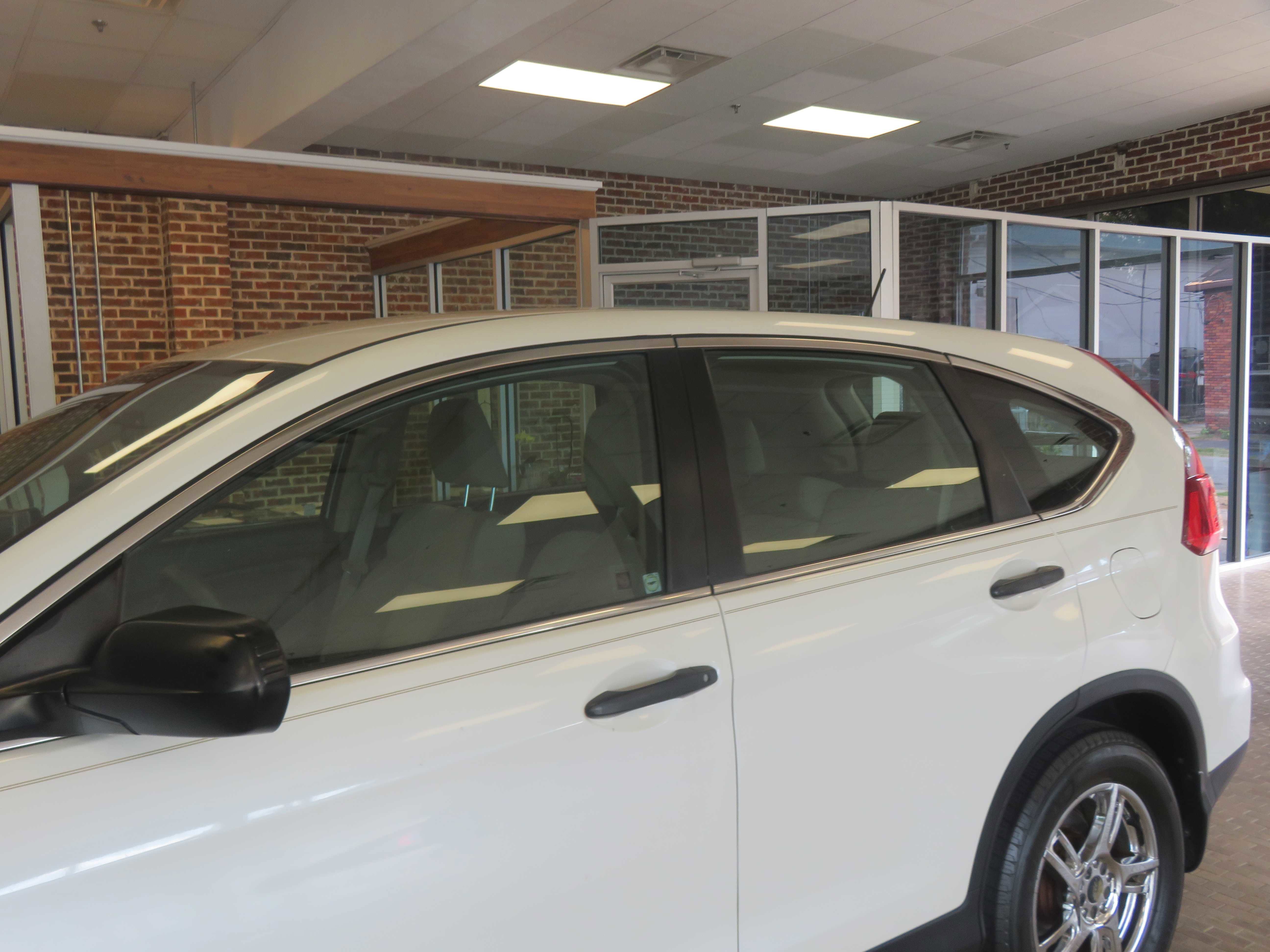 Used 2015 Honda CR-V LX image 69