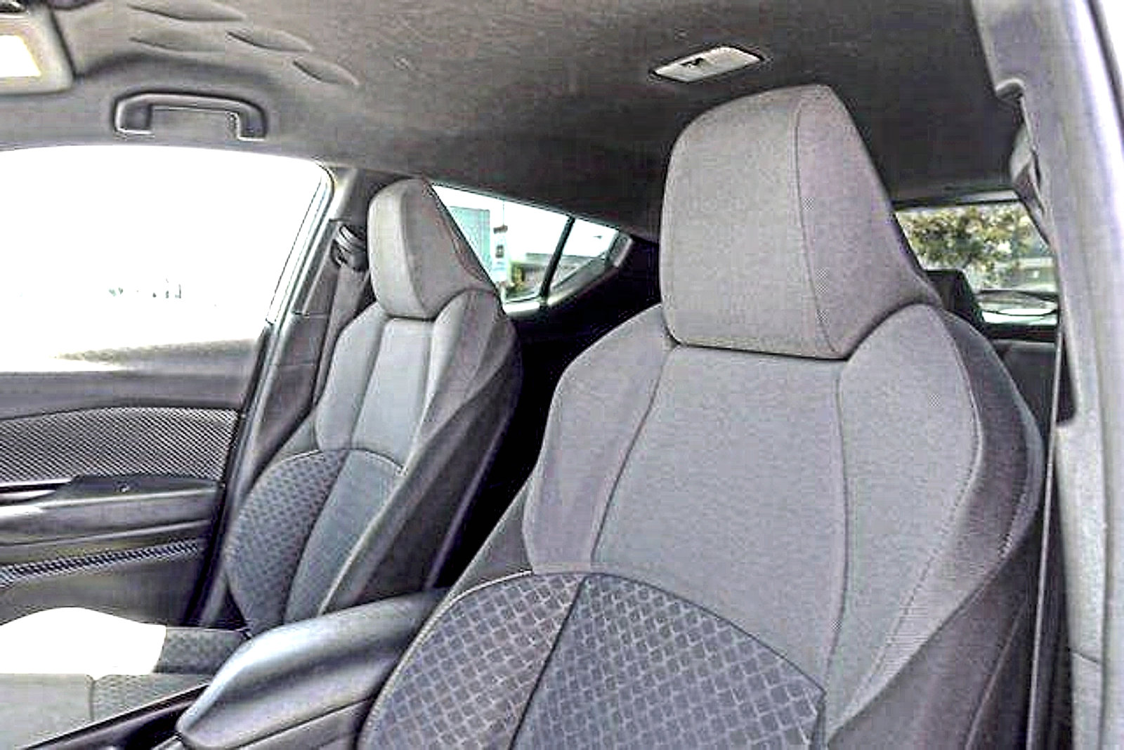 Used 2021 Toyota C-HR Nightshade FWD image 10